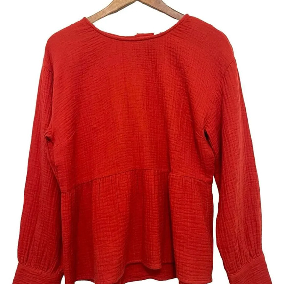 Women's Red Button-Back Peplum Top - Picture 7 of 9